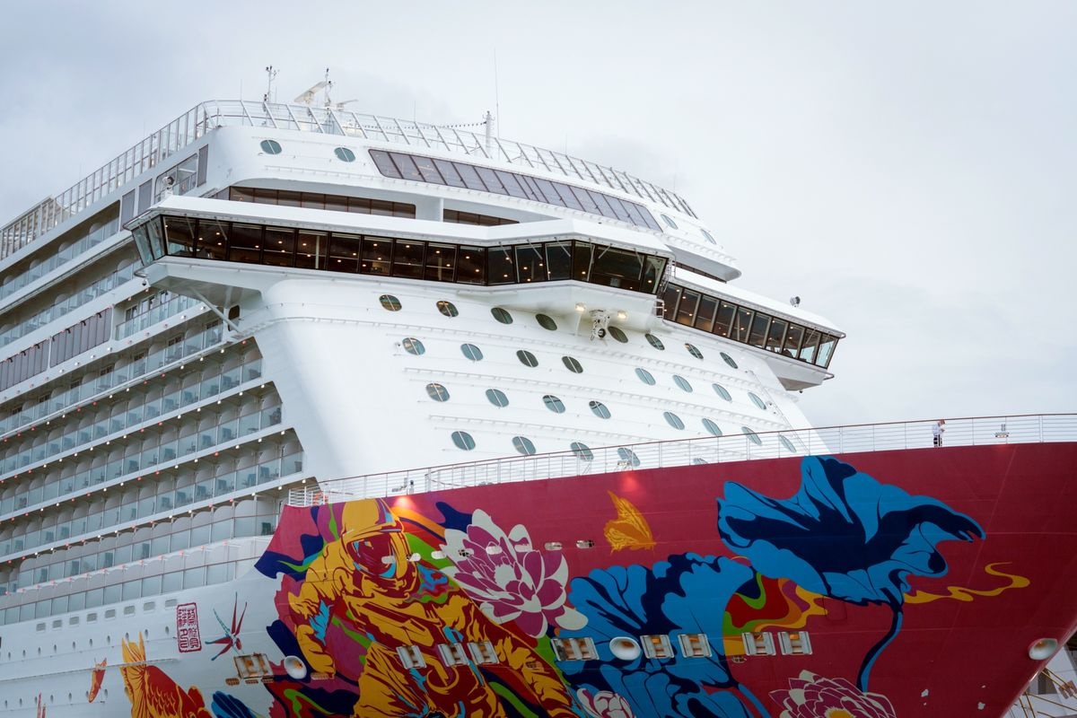 De che du thuyen hang sang sup do hinh anh