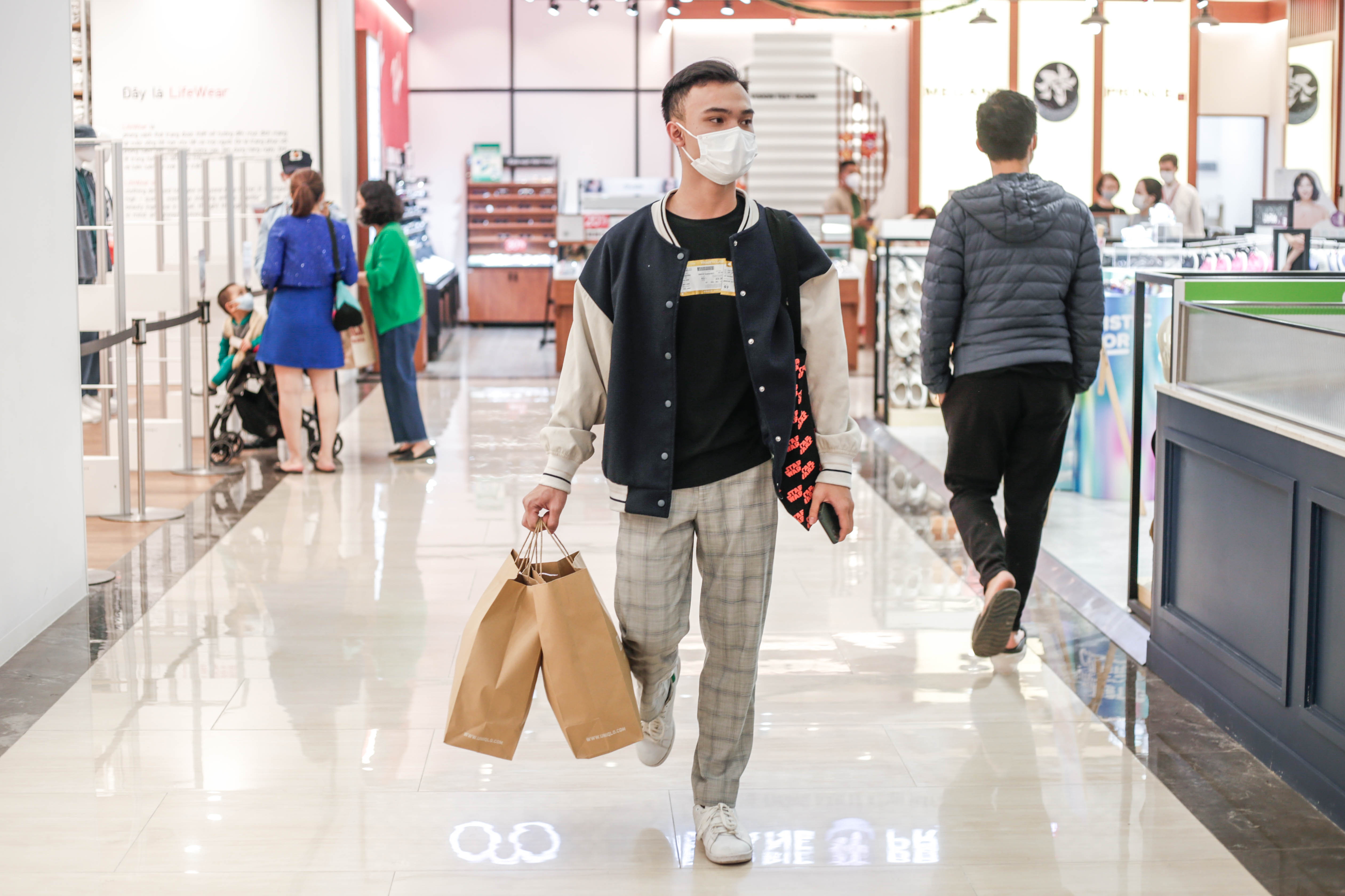 mua sam truoc khi ve que an tet anh 5