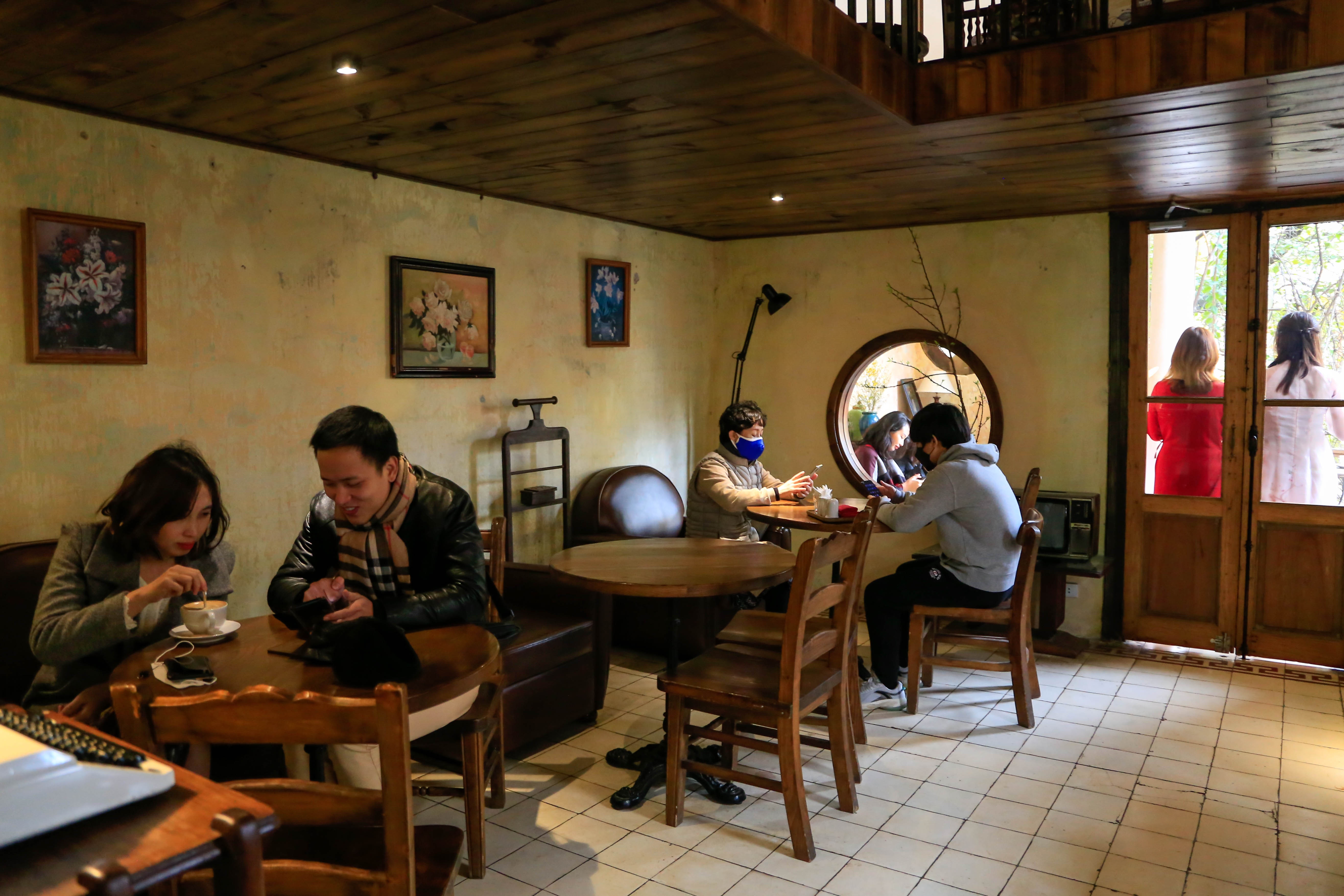 ca phe mo xuyen tet anh 4