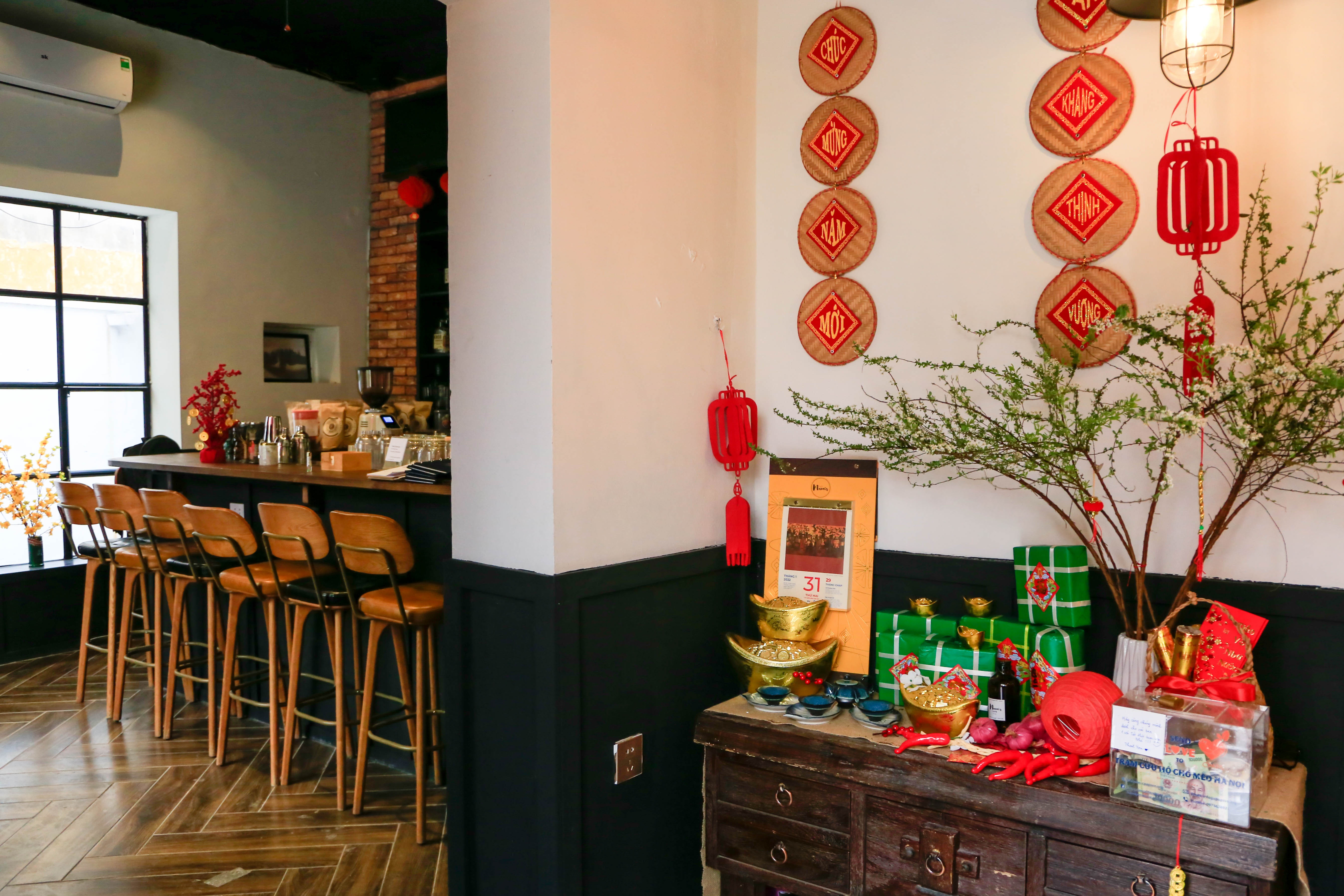 ca phe mo xuyen tet anh 2