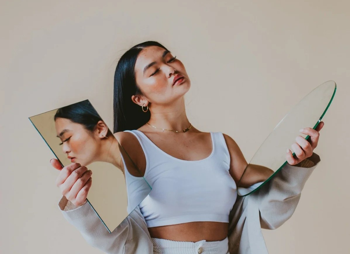 Khia canh doc hai cua loi khuyen 'Hay tu tin len' hinh anh