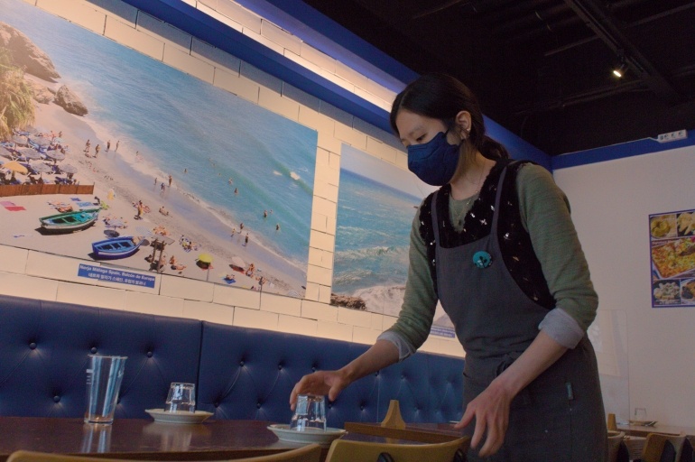 Chu kinh doanh o Han Quoc chan nan vi dai dich hinh anh