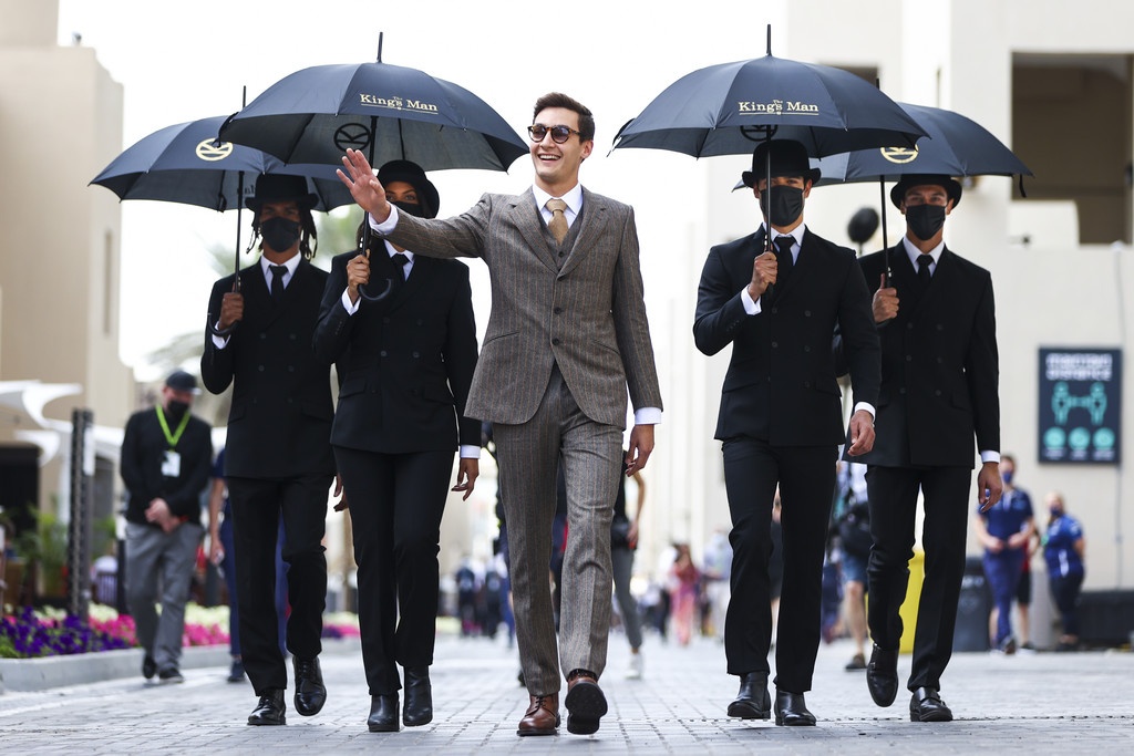 tay dua F1 george russell anh 8