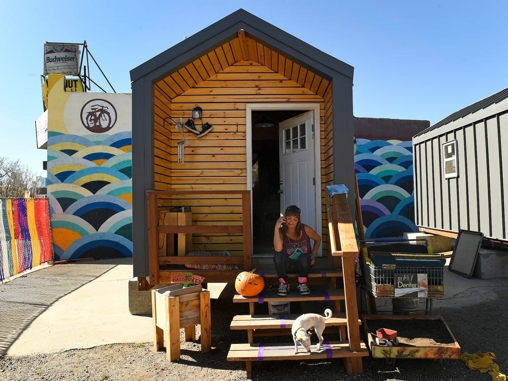 Xep hang 75 phut, tra hang nghin USD van khong the thue nha o My hinh anh