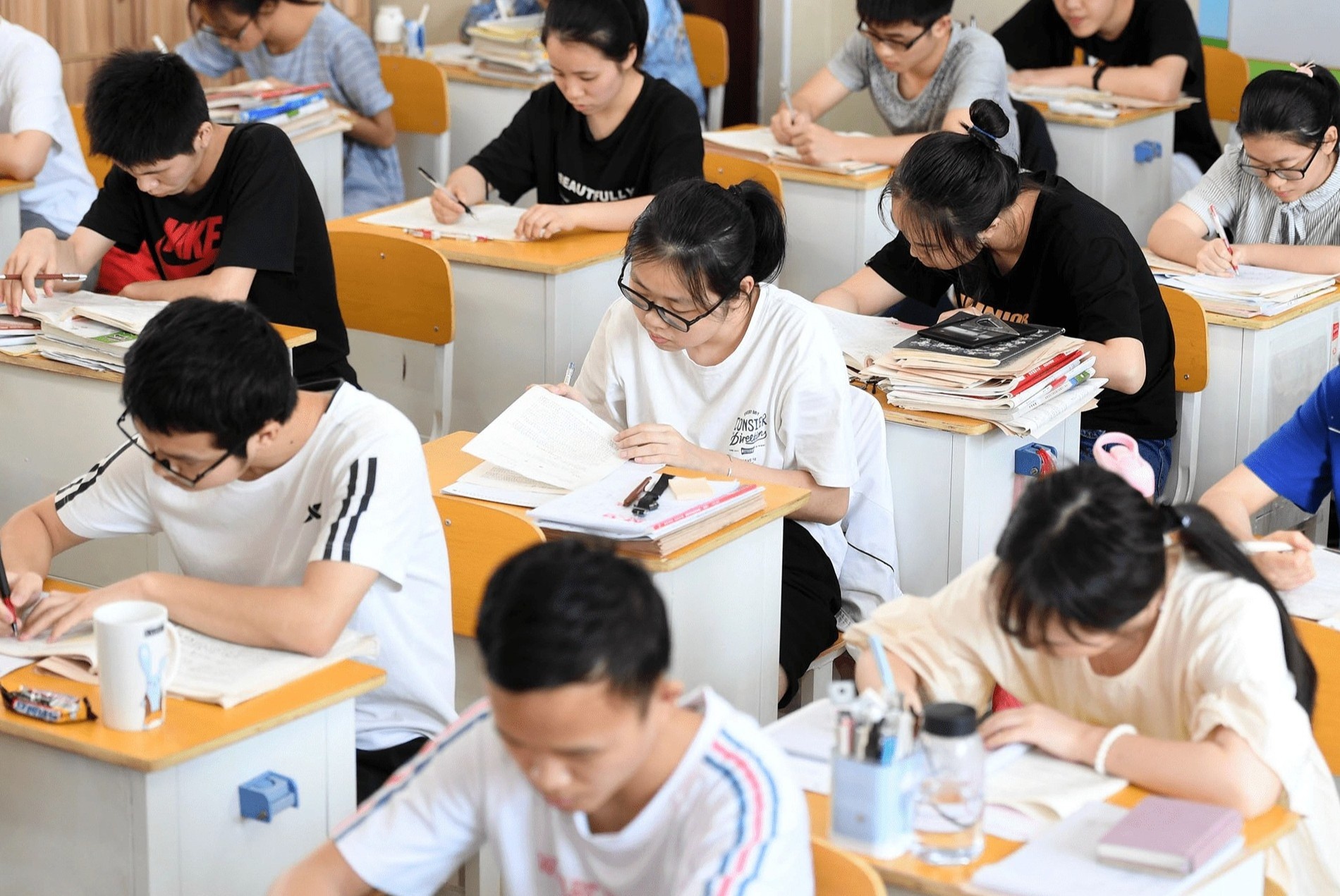 áp lực học giỏi ở trung quốc ảnh 1 ap luc hoc gioi o trung quoc anh 1