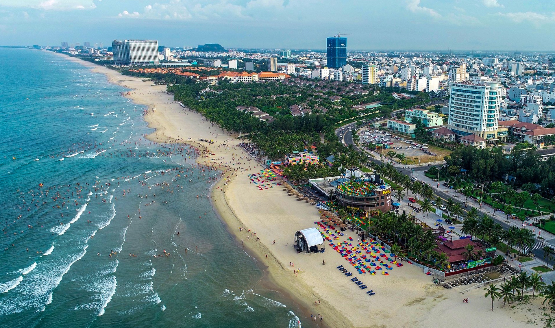 Da Nang lot top bai bien hang dau the gioi hinh anh