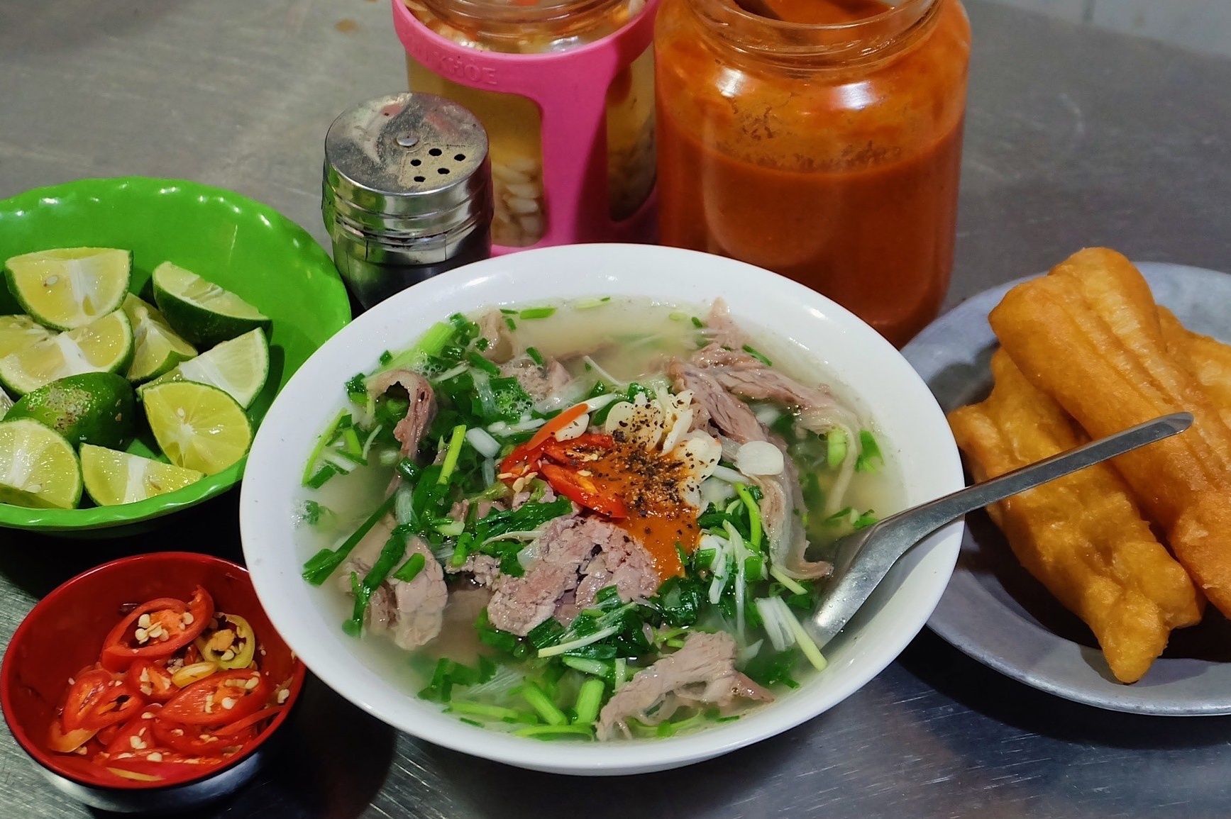 Chu nhan hieu Pho Thin: 'Nha toi ban pho, khong ban thuong hieu' hinh anh