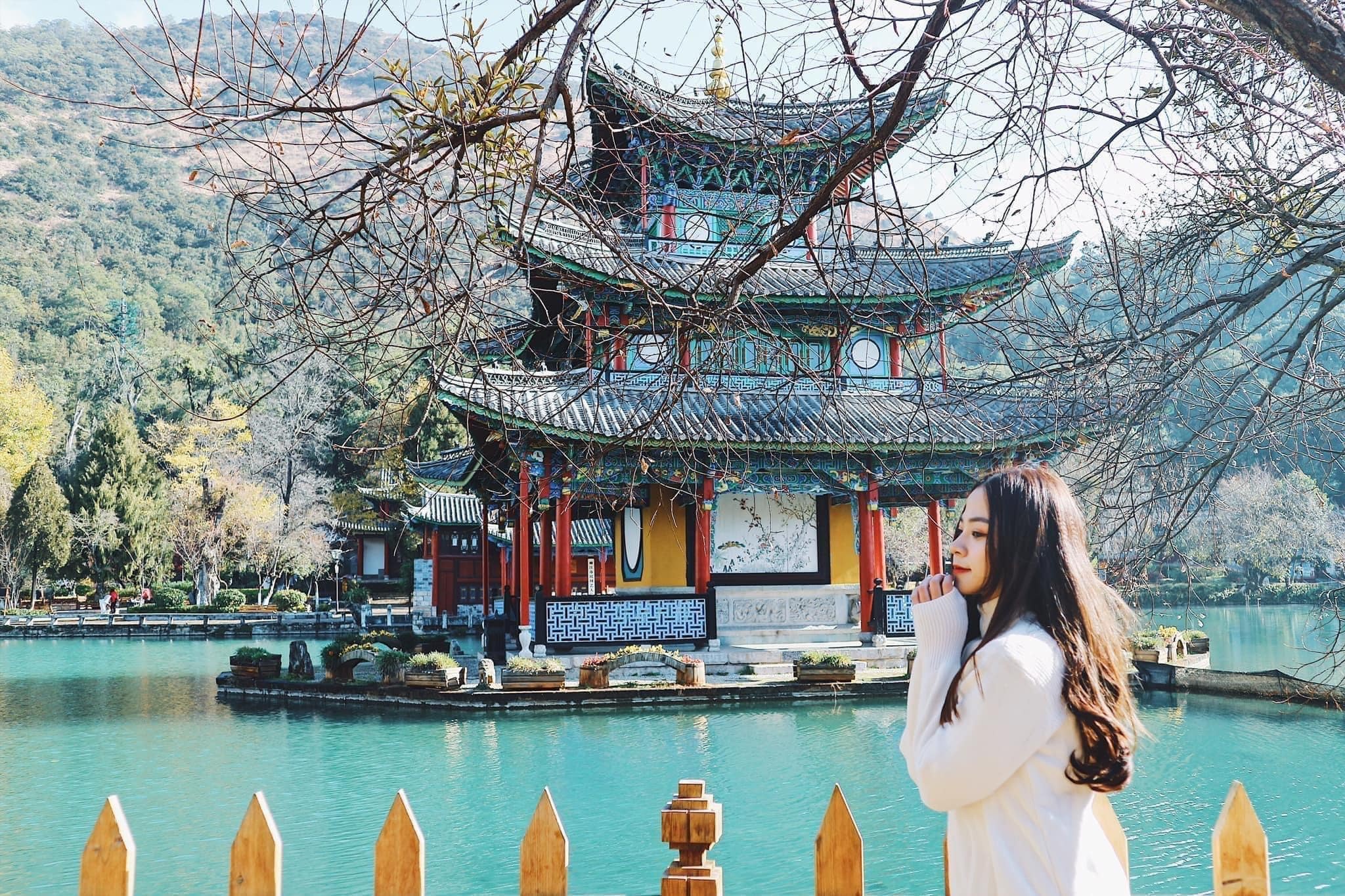 Tour di Trung Quoc dip 30/4 tang gia, ken khach hinh anh