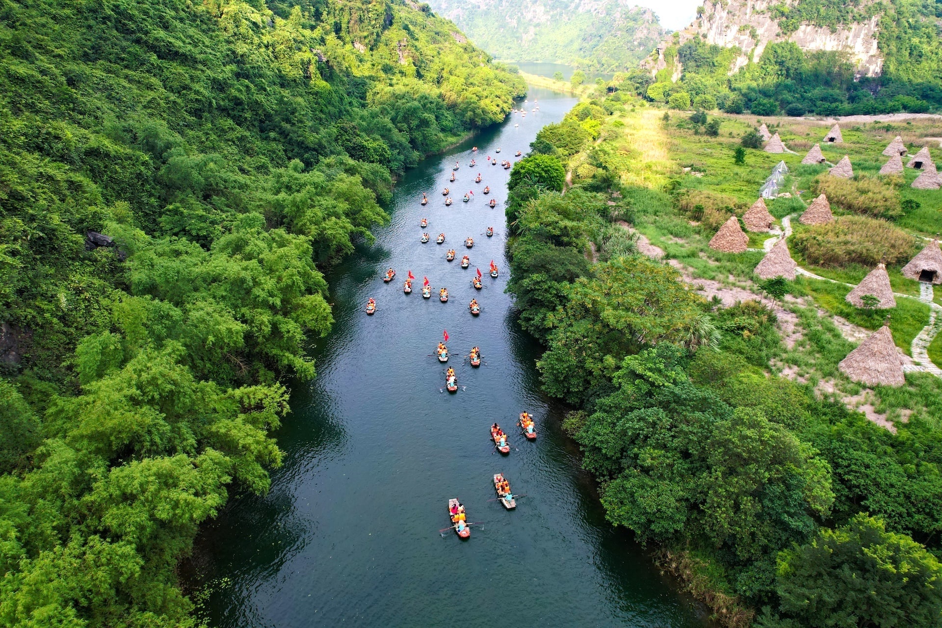 Bao Tay chon Ninh Binh la dia diem dang den nhat the gioi hinh anh