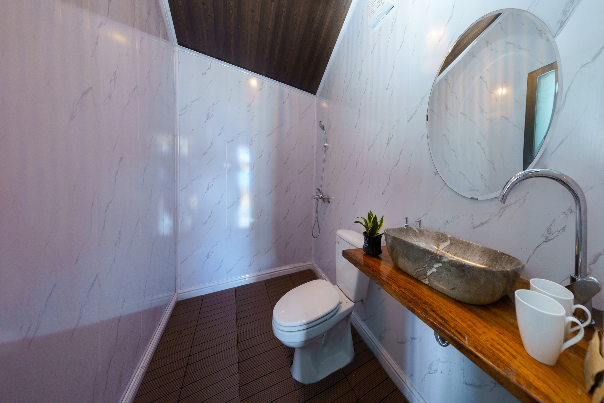 du lich thich ung anh 9