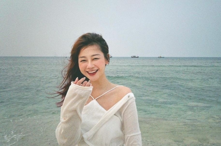 4 meo chup anh check-in bien dip he hinh anh