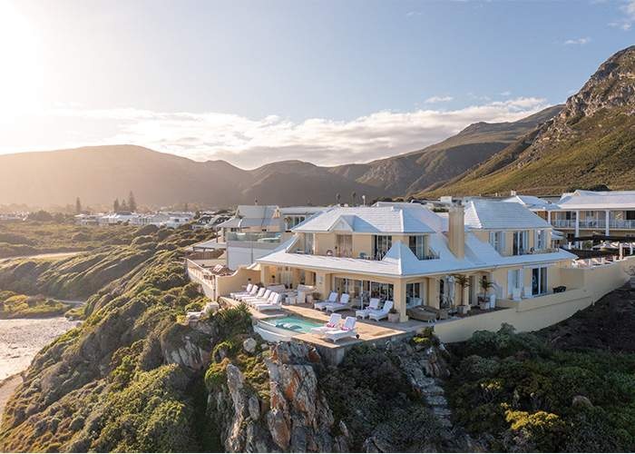 Khach san vach da anh 9