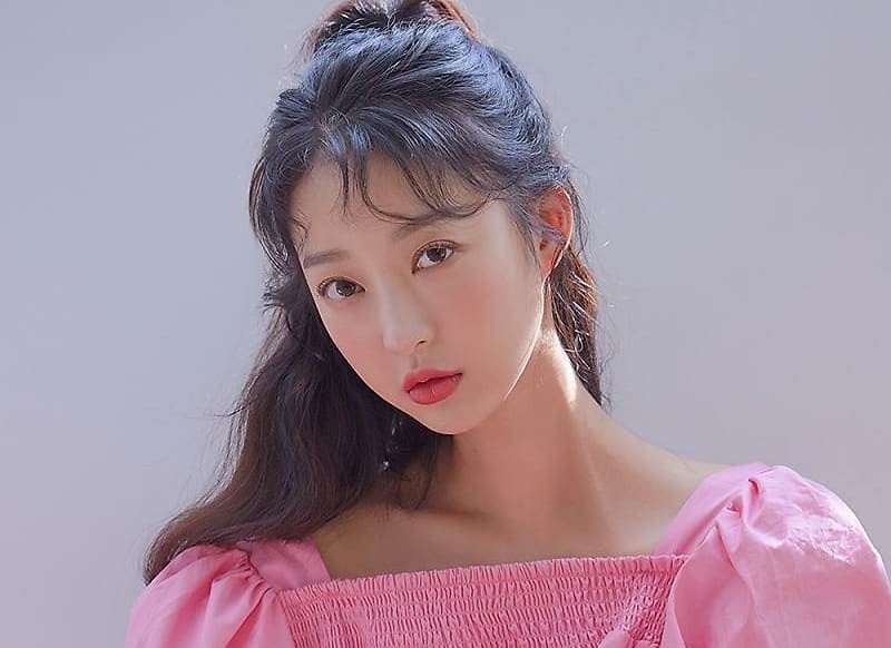Nu than tuong EXID an bun cha, rau muong xao o Nha Trang hinh anh