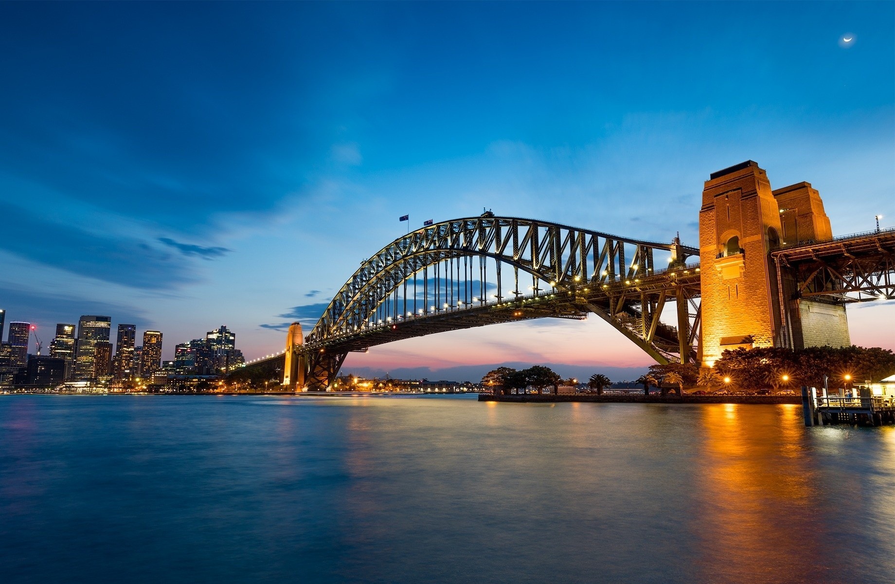 bieu tuong cau vang anh 10