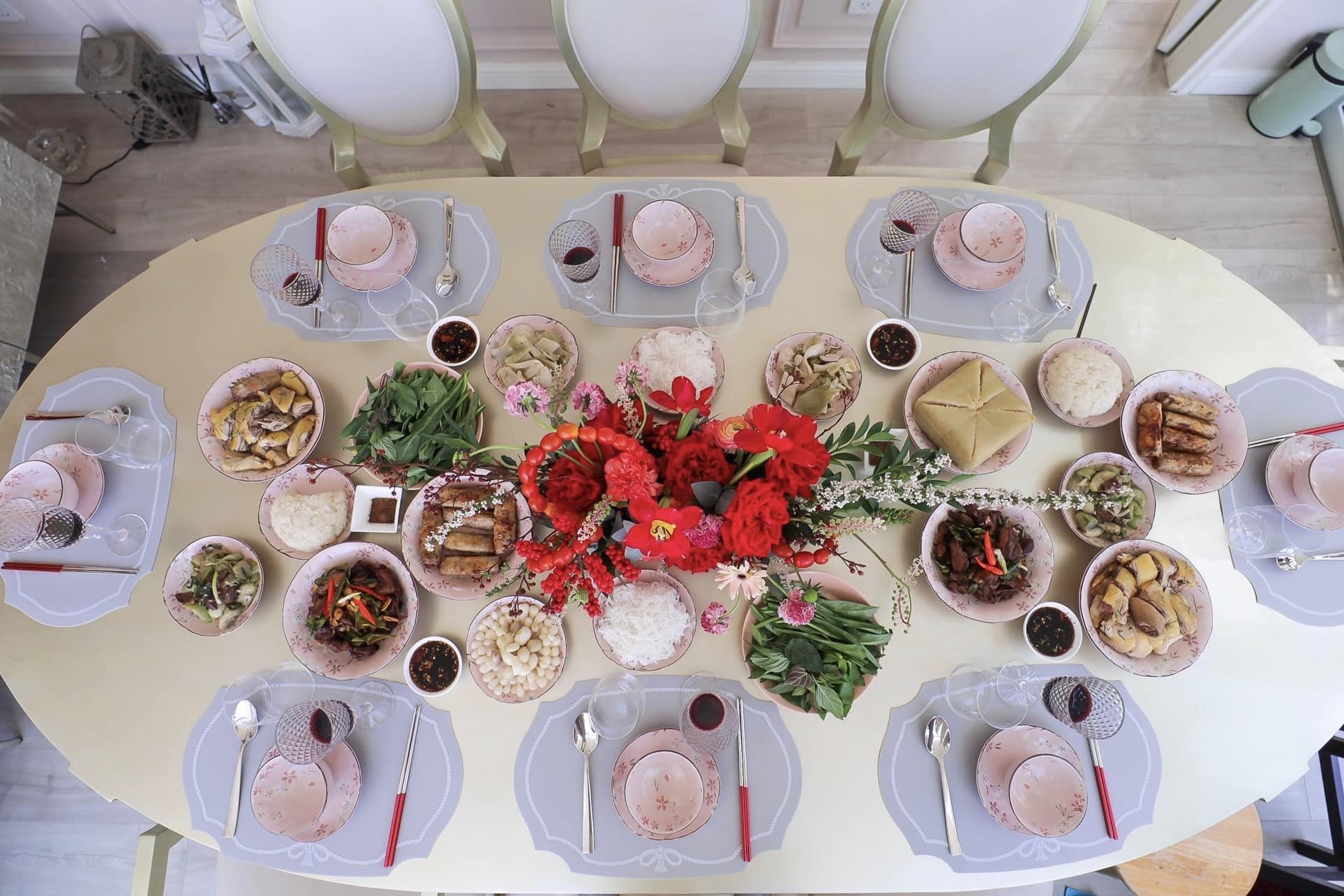 ăn tất niên, cúng tổ tiên, tết giáp thìn ảnh 2 an tat nien, cung to tien, tet giap thin anh 2