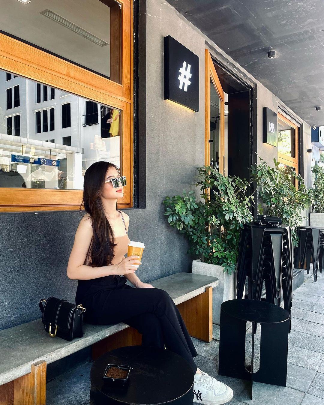 quan cafe,  check-in dep,  ngam phao hoa anh 1