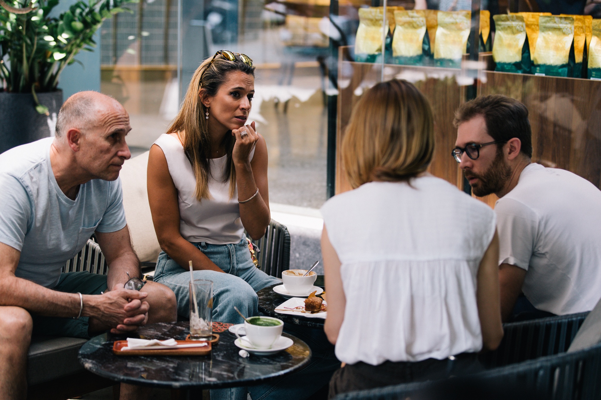 phuc hoi du lich,  mien visa anh 1