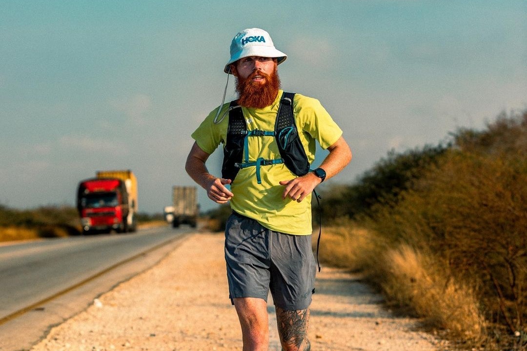 Chay bo 352 ngay qua 16 nuoc chau Phi hinh anh