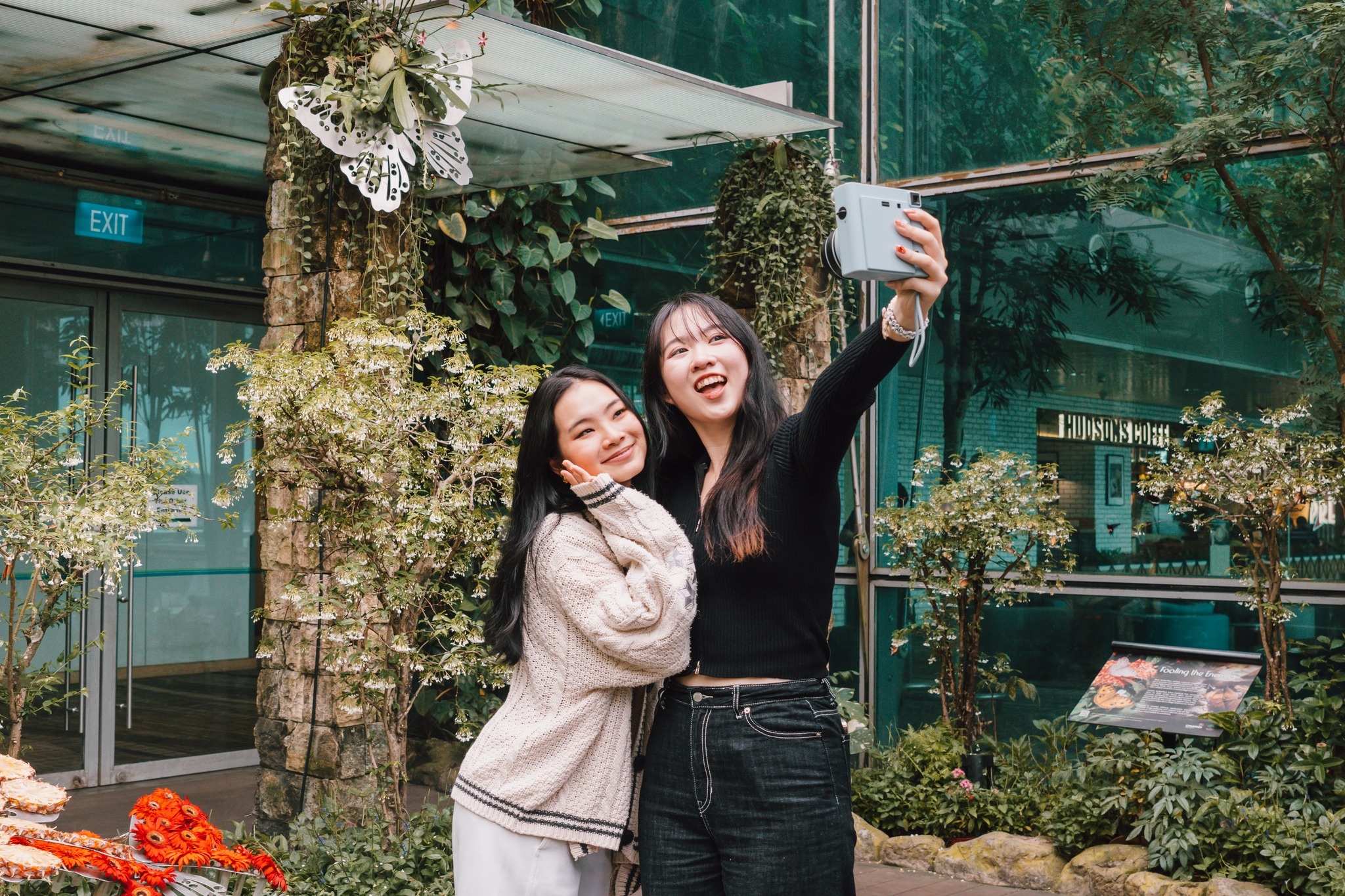 Chi bao nhieu tien cho chuyen du lich Maldives, Phu Quoc dip le? hinh anh