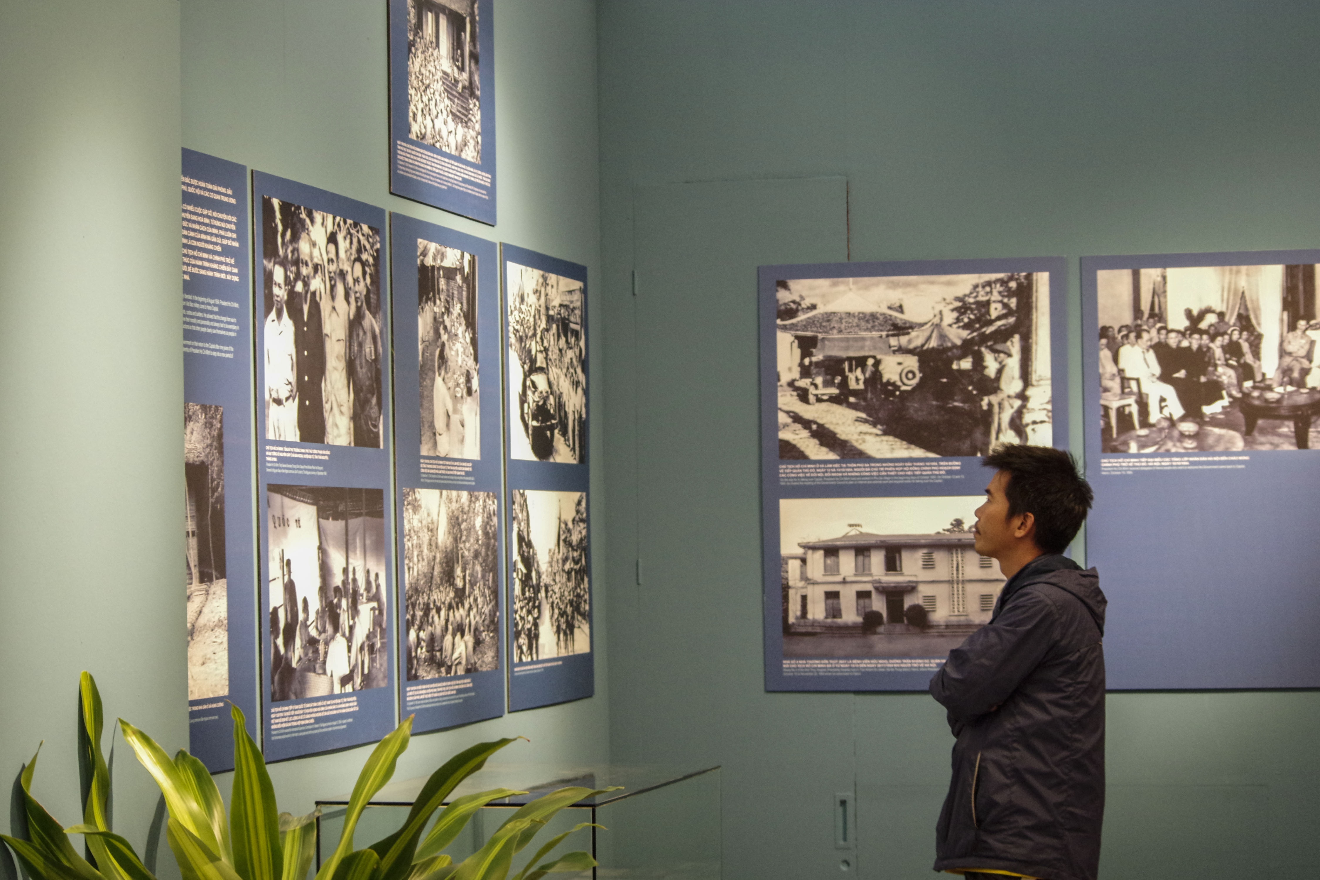 Triển lãm Chủ tịch Hồ Chí Minh ảnh 11 Trien lam Chu tich Ho Chi Minh anh 11