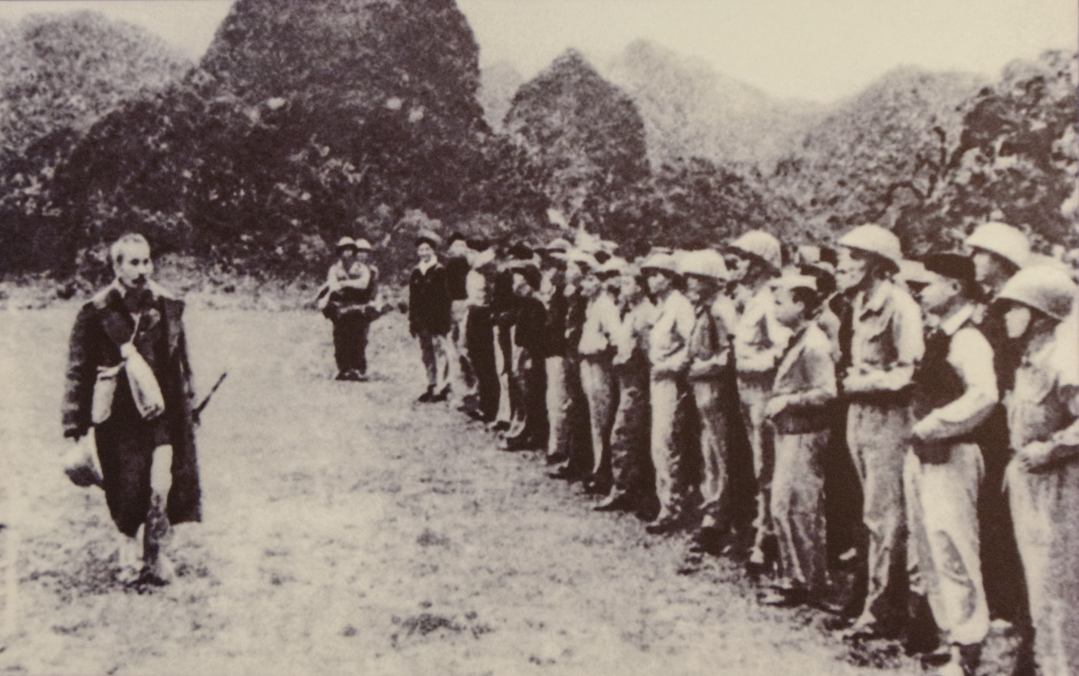 Triển lãm Chủ tịch Hồ Chí Minh ảnh 8 Trien lam Chu tich Ho Chi Minh anh 8