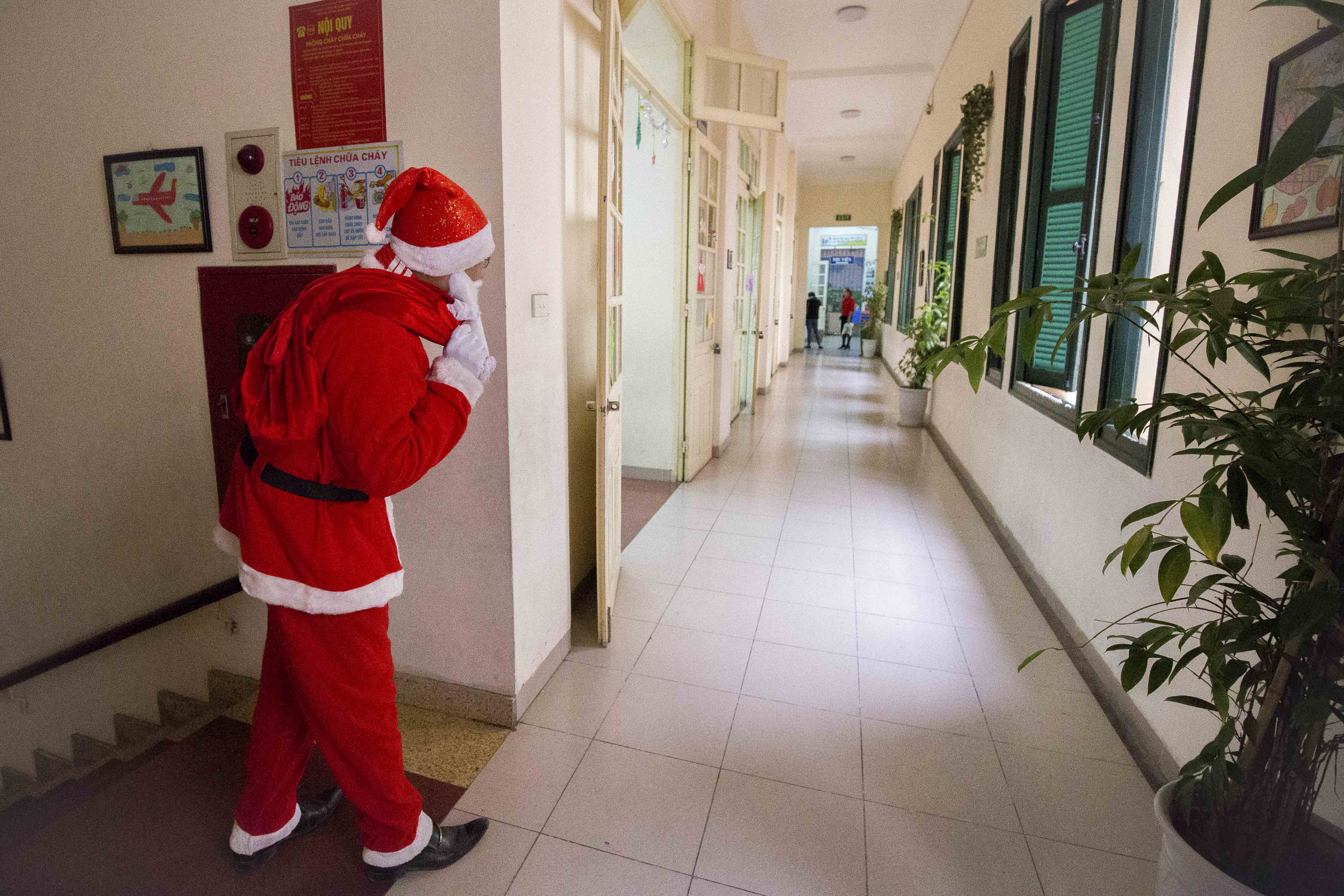 dich vu lam ong gia Noel anh 3