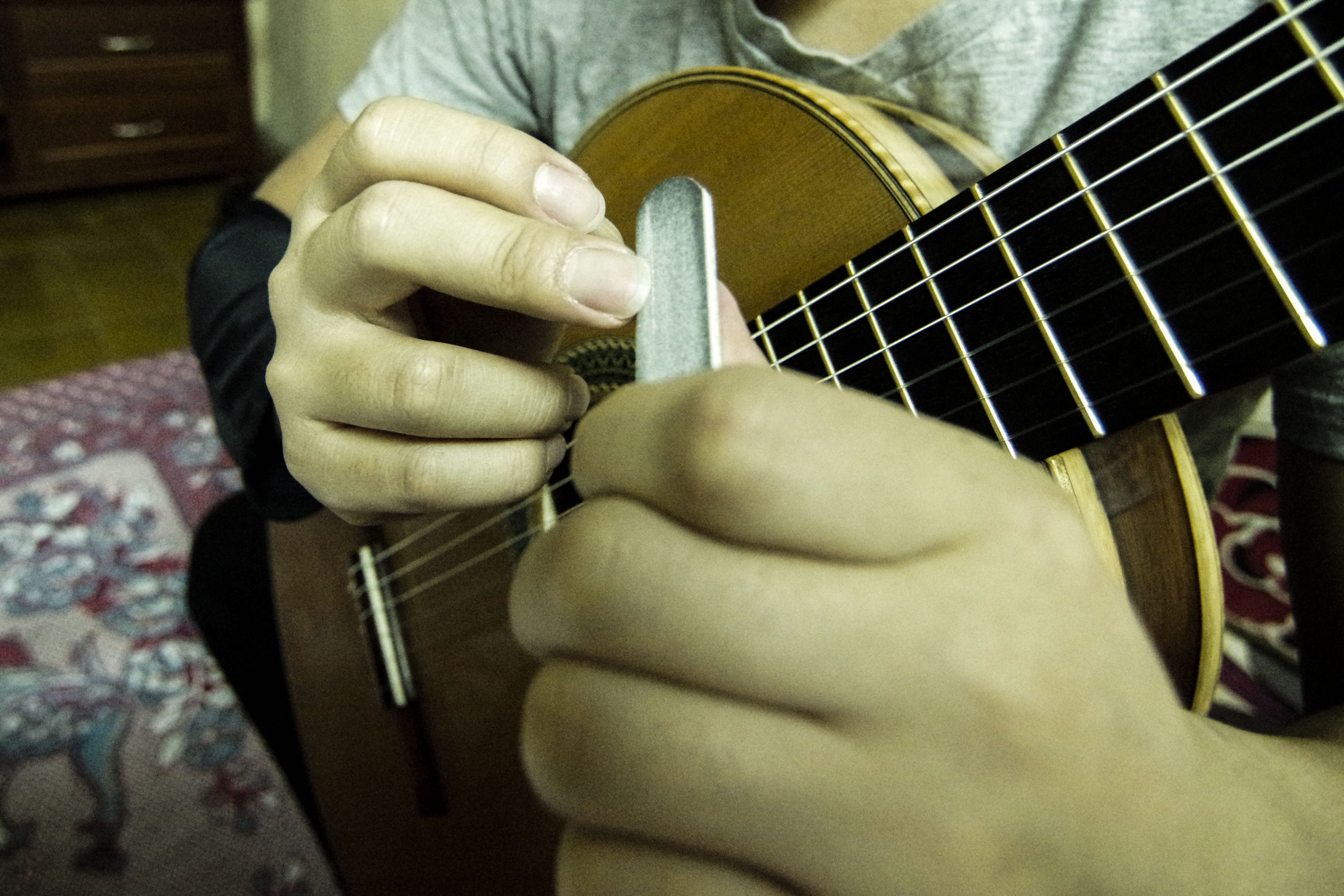 9x choi guitar anh 3