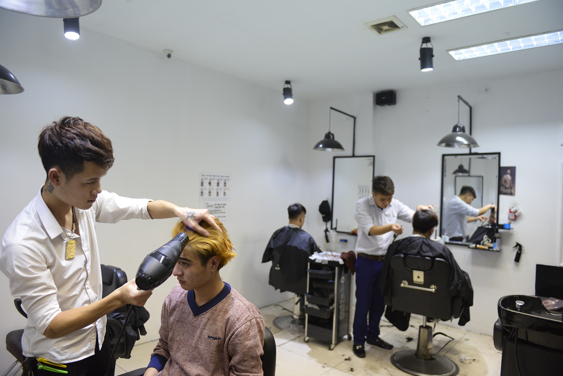 Chi em Ha thanh doi 5 gio de duoc lam dep trong 30 phut hinh anh