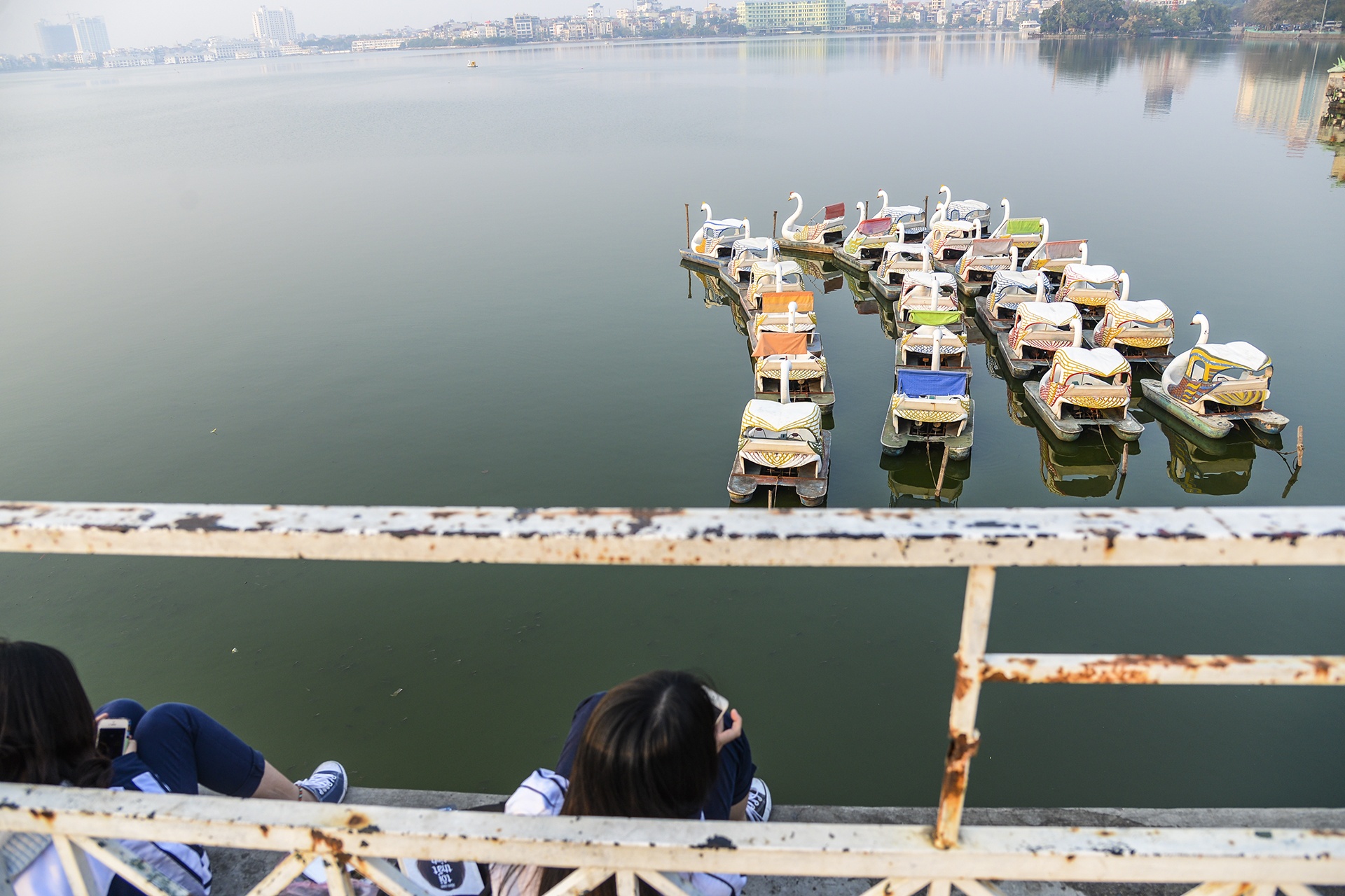 di doi nha hang ho Tay anh 13