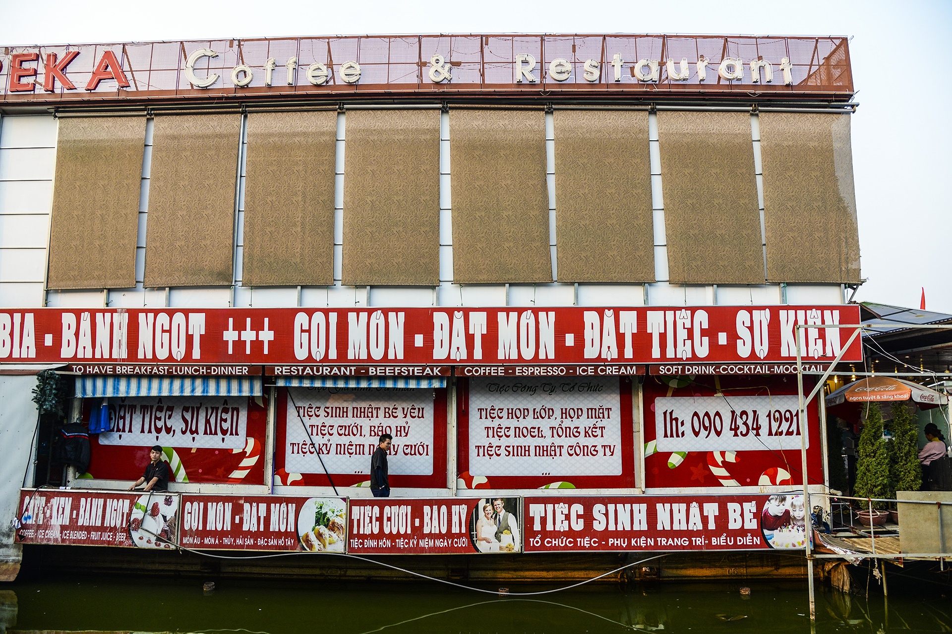 di doi nha hang ho Tay anh 3