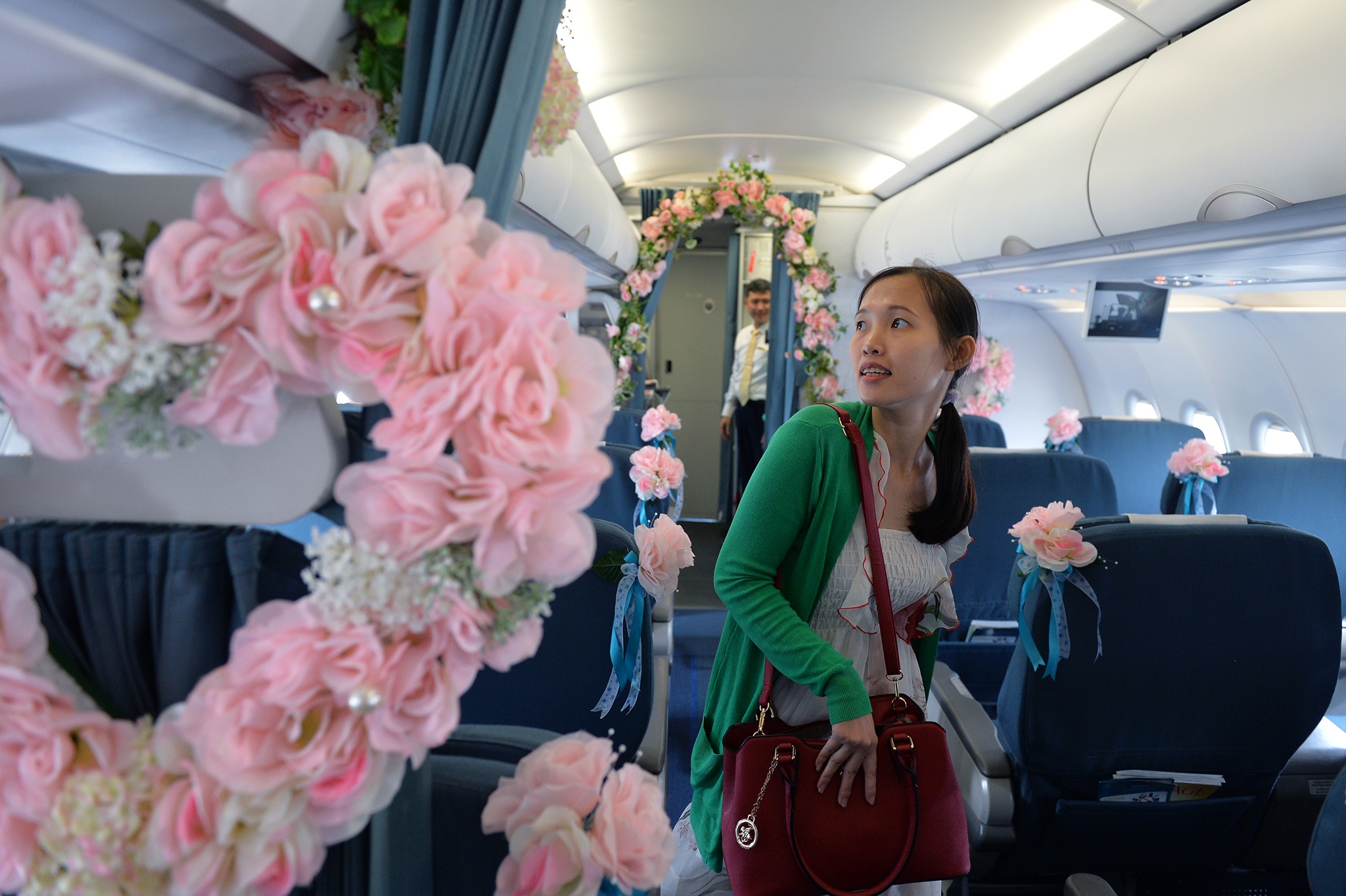 Valentine tren may bay anh 2