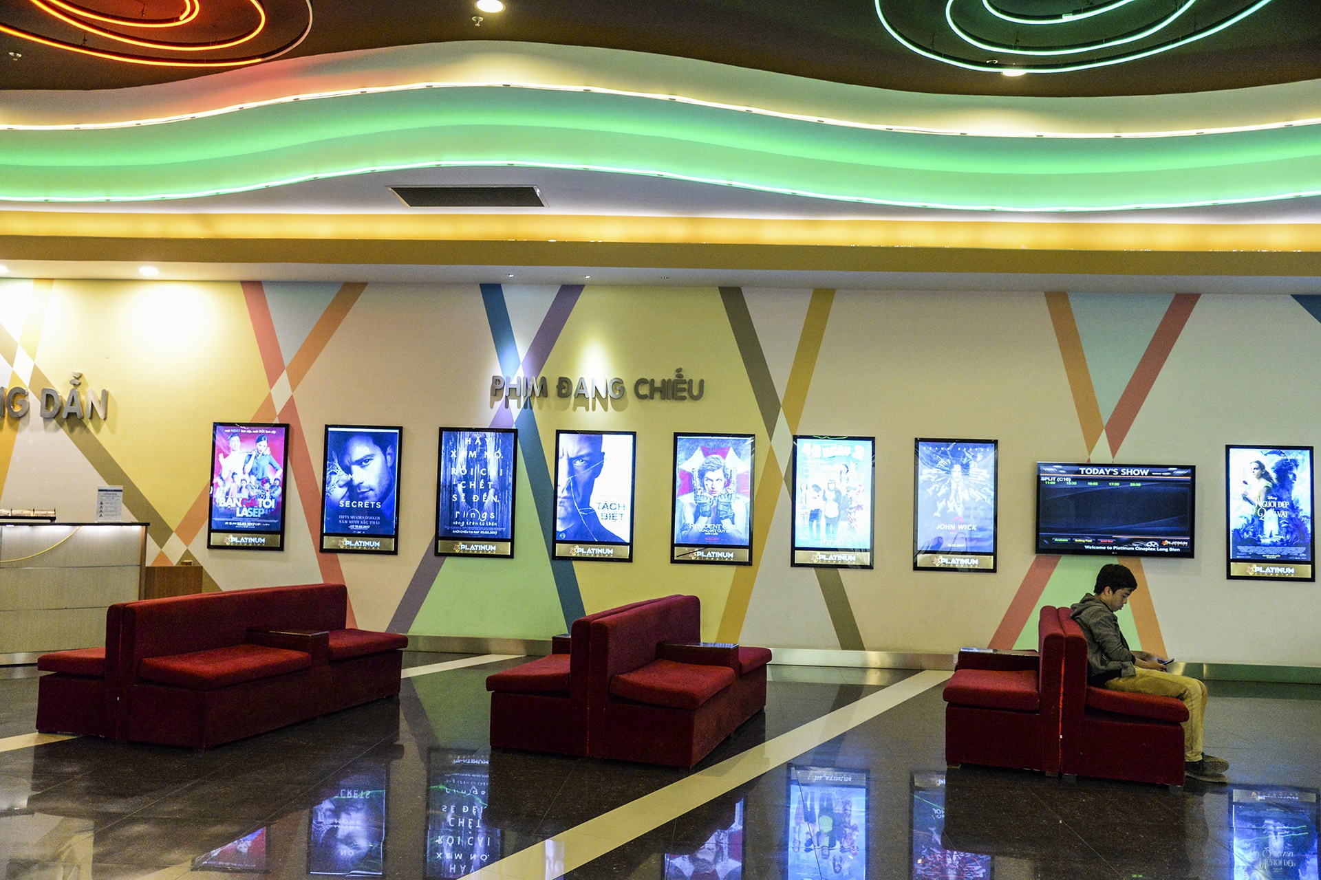 Rap chieu phim Platinum dong cua anh 4