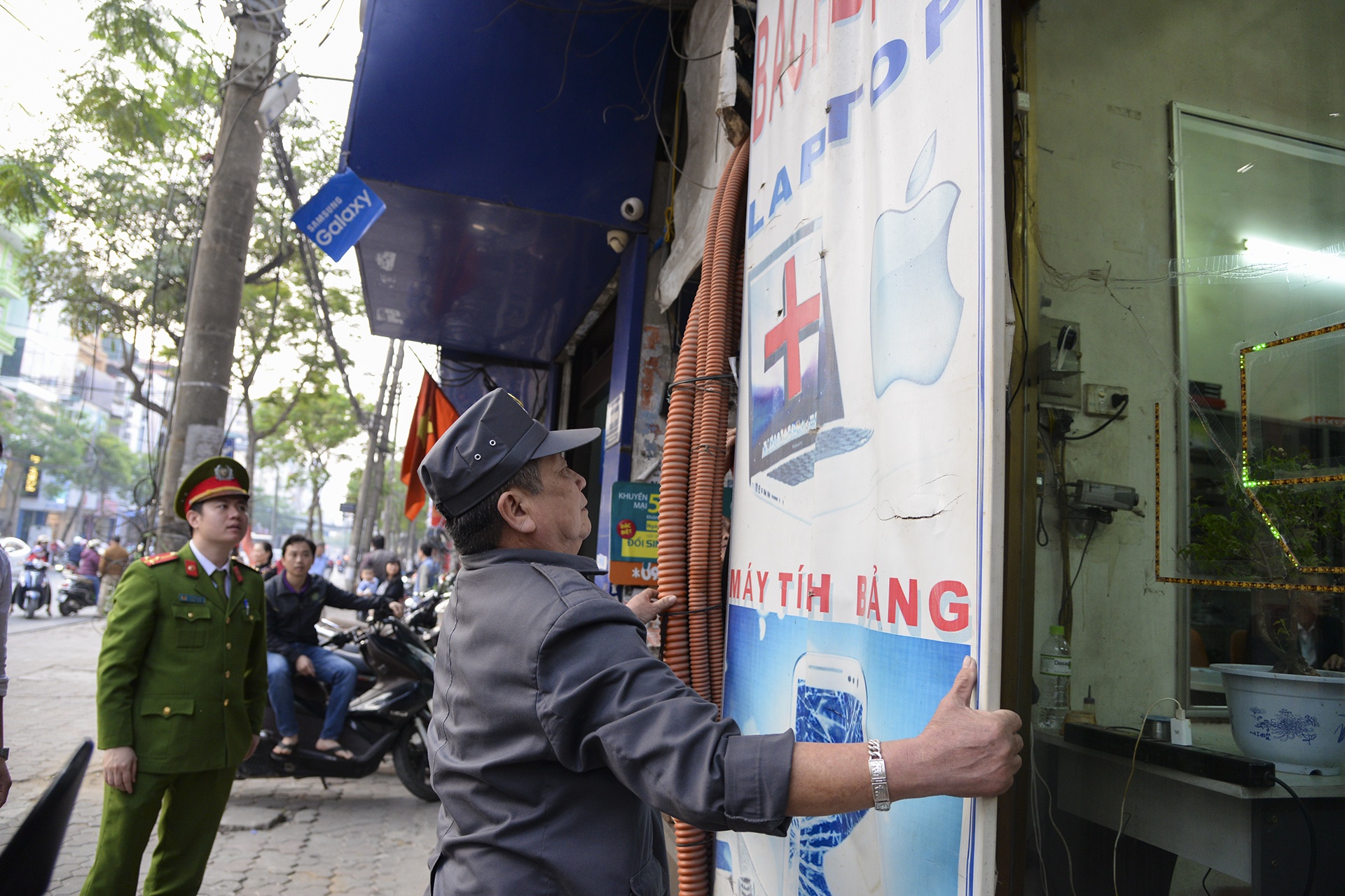 Ha Noi don dep via he anh 1