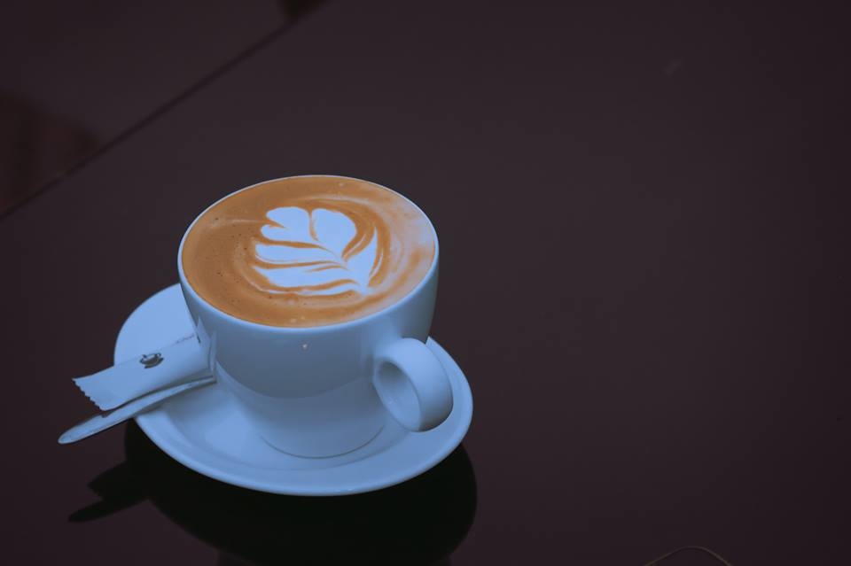 quan cafe chup anh cau Long Bien tu tren cao anh 5