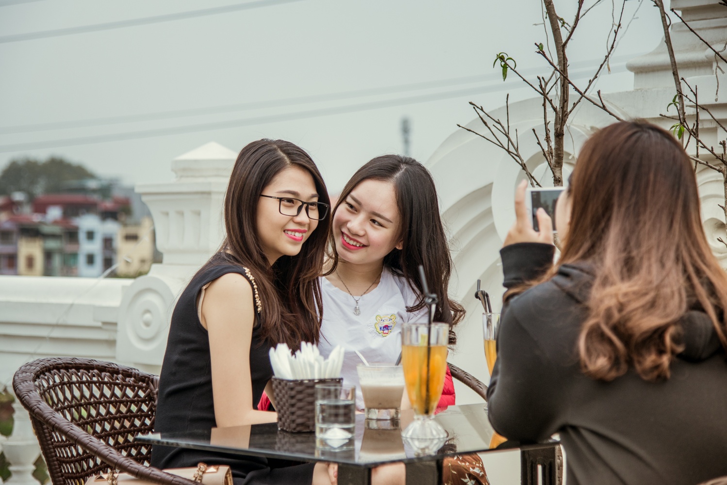 quan cafe chup anh cau Long Bien tu tren cao anh 6