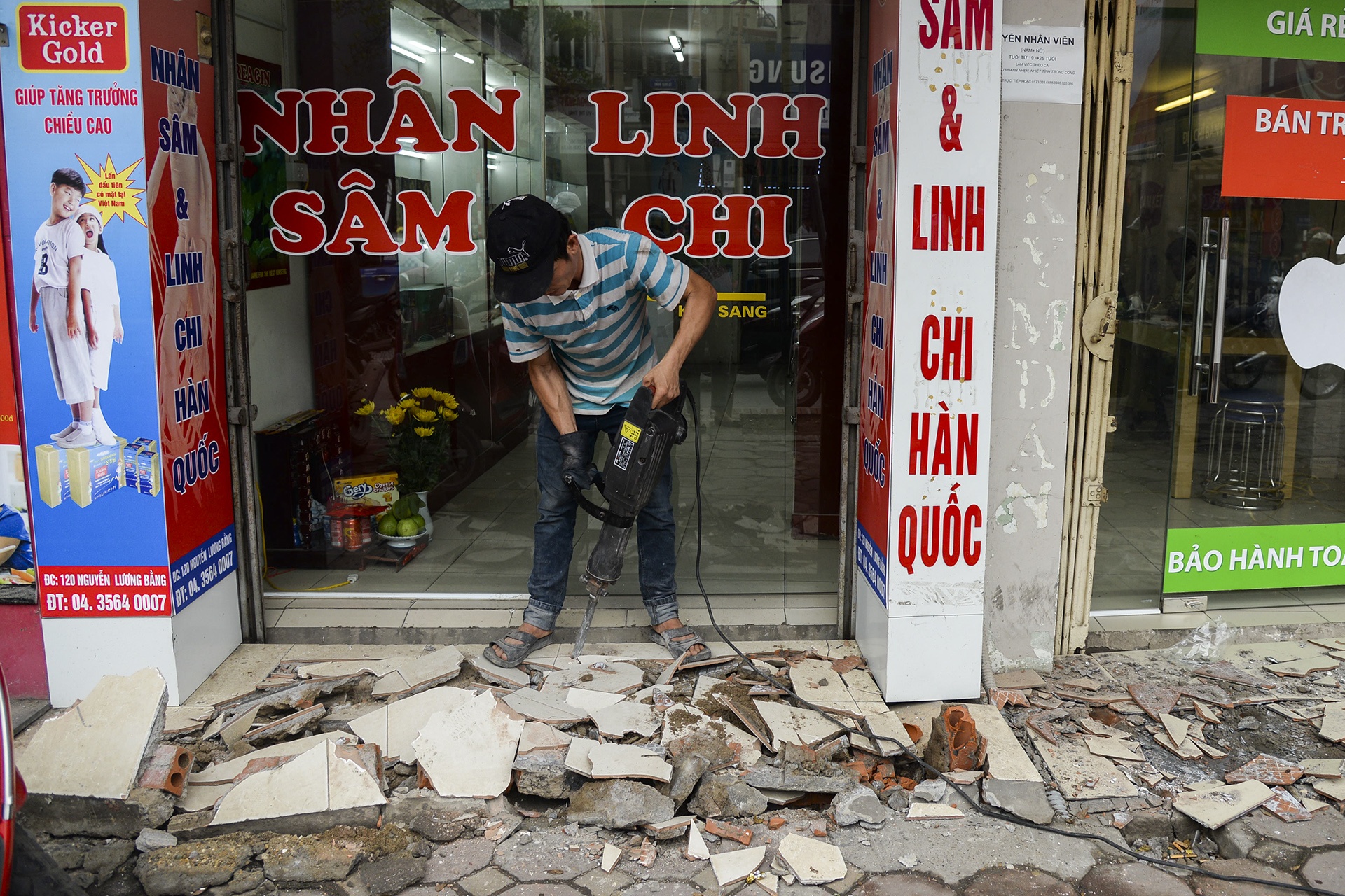 dung may khoan don dep via he anh 10