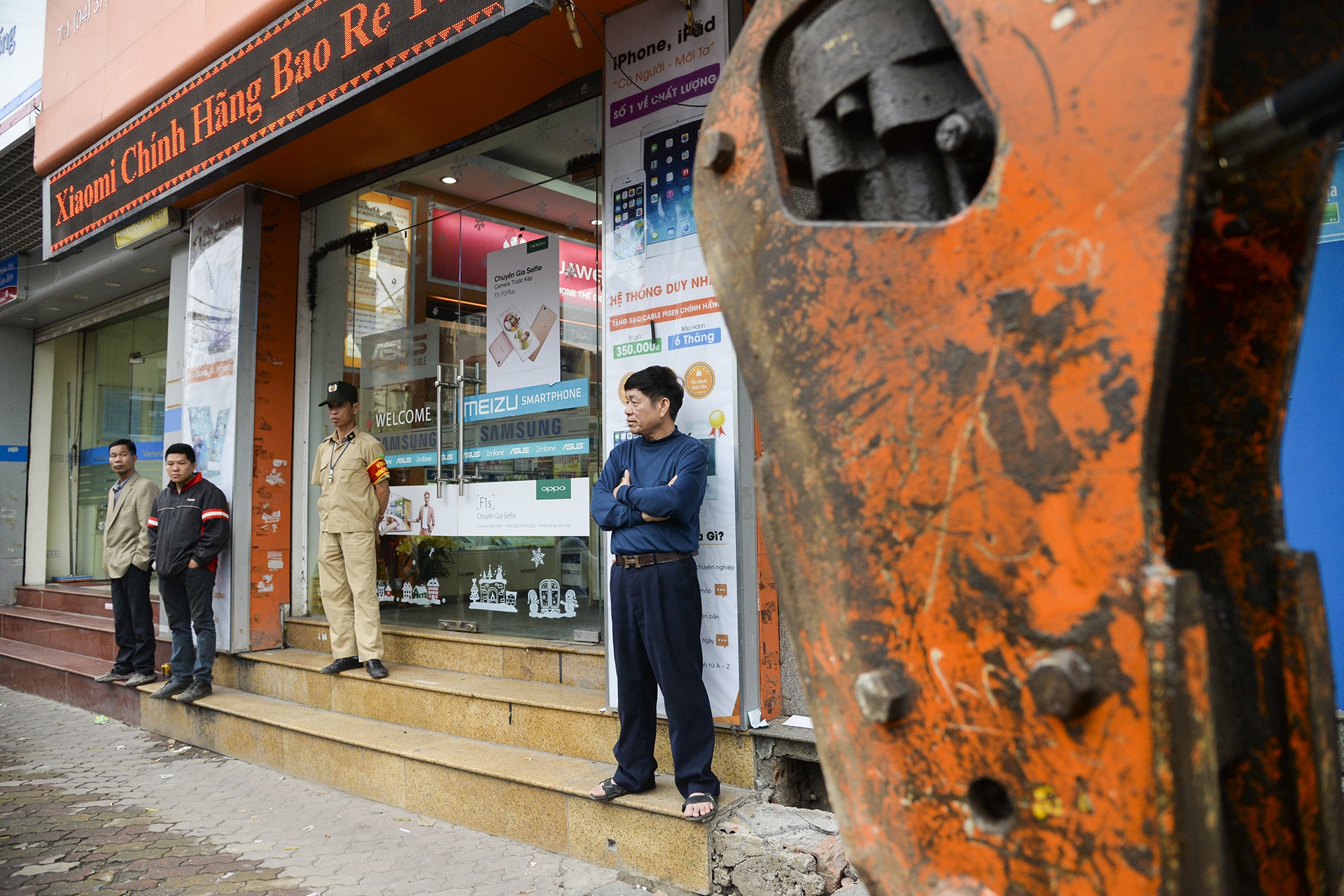 nguoi dan phan doi dap bo via he anh 2