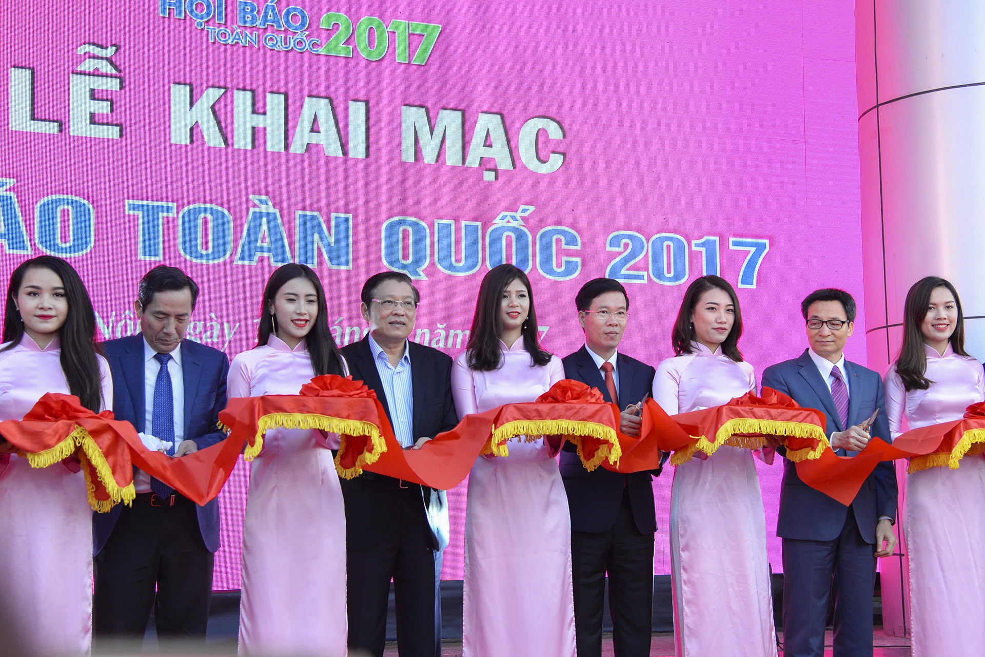 Hội báo toàn quốc 2017 ảnh 3 Hoi bao toan quoc 2017 anh 3
