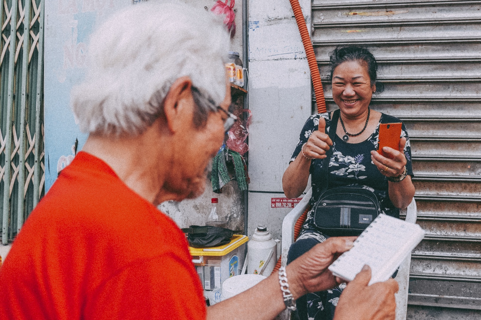 quan tra da via he cua doi vo chong cam diec anh 1