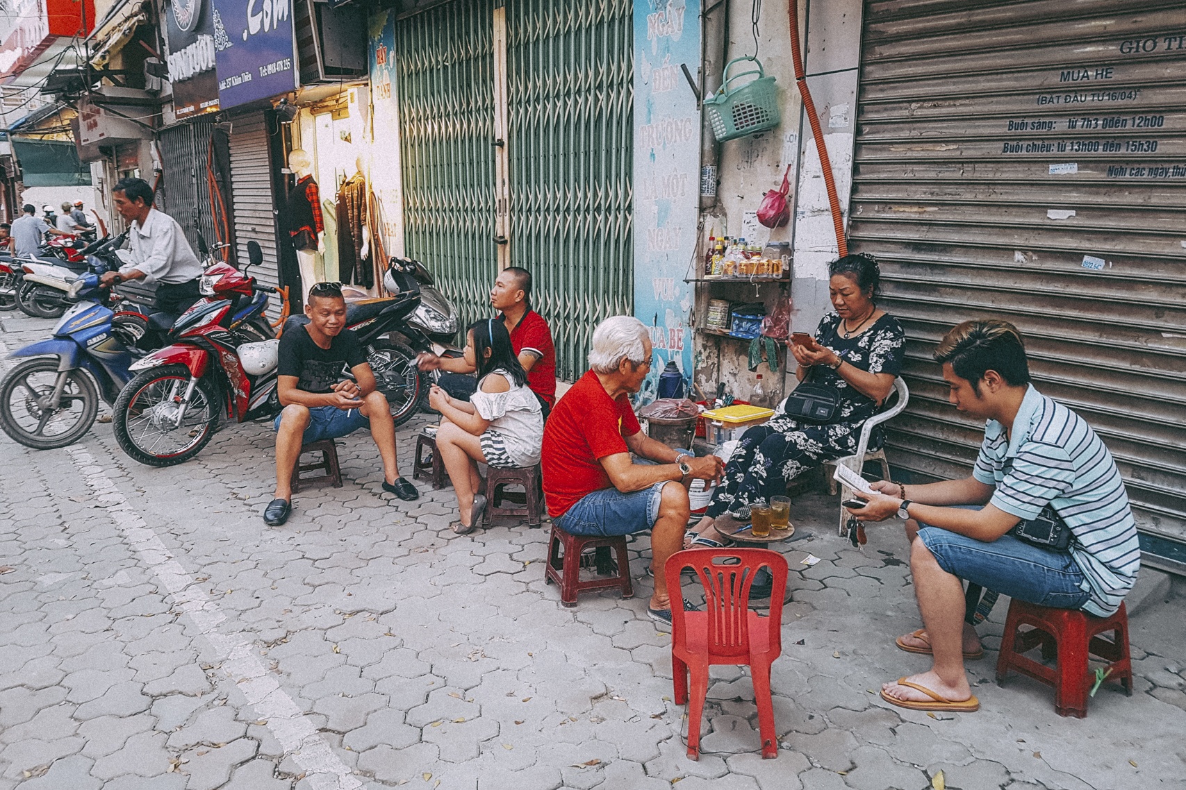 quan tra da via he cua doi vo chong cam diec anh 4