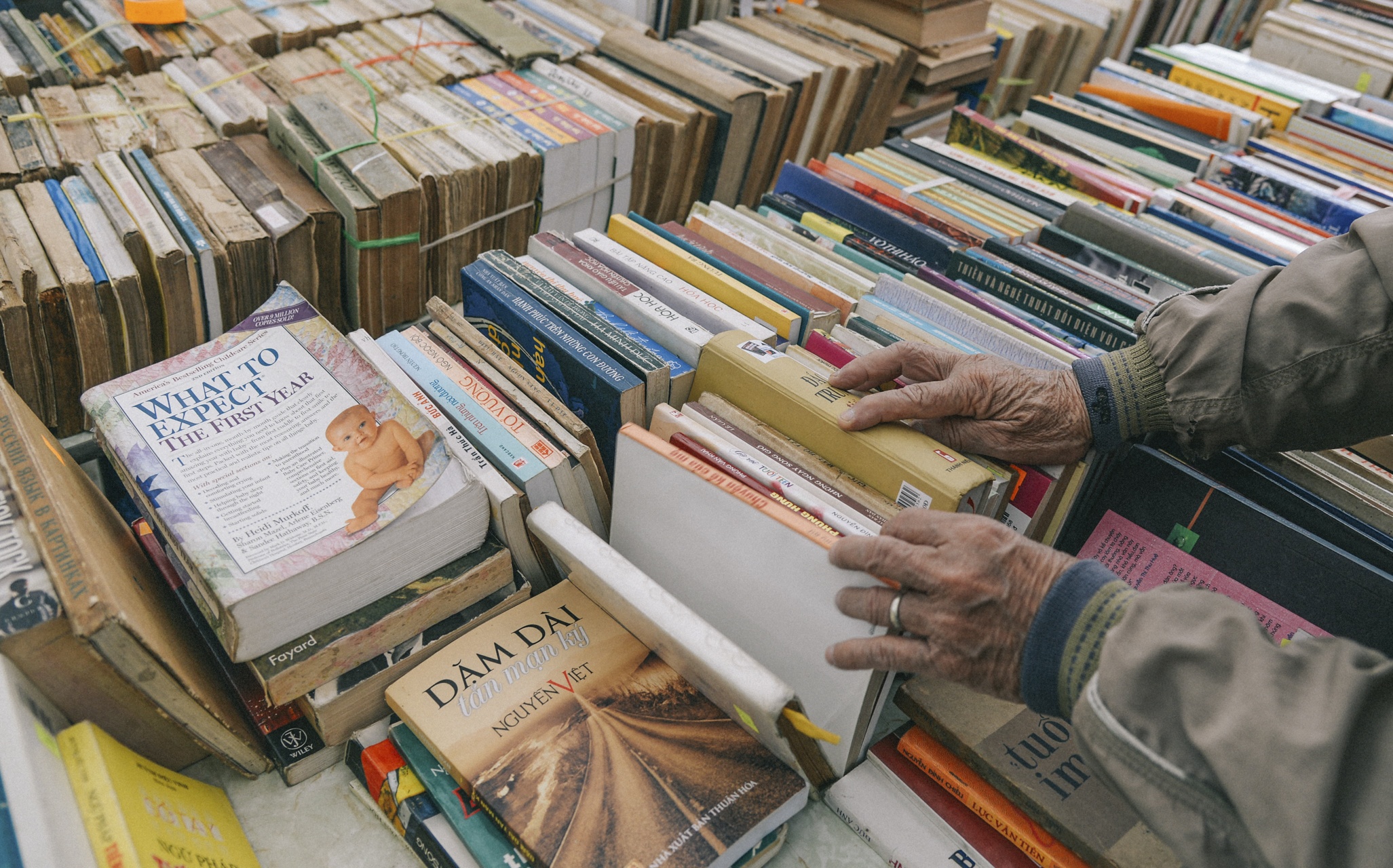 hoi cho sach cu lan thu 3 anh 4