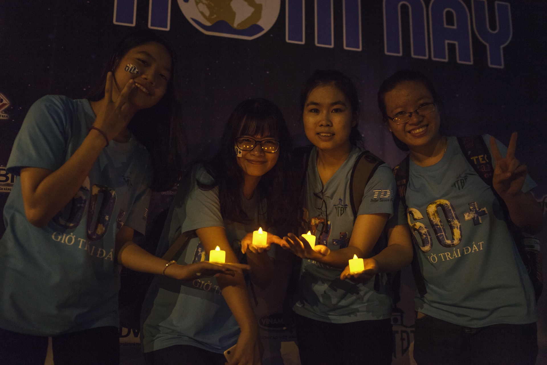 Tat den bat tuong lai hinh anh