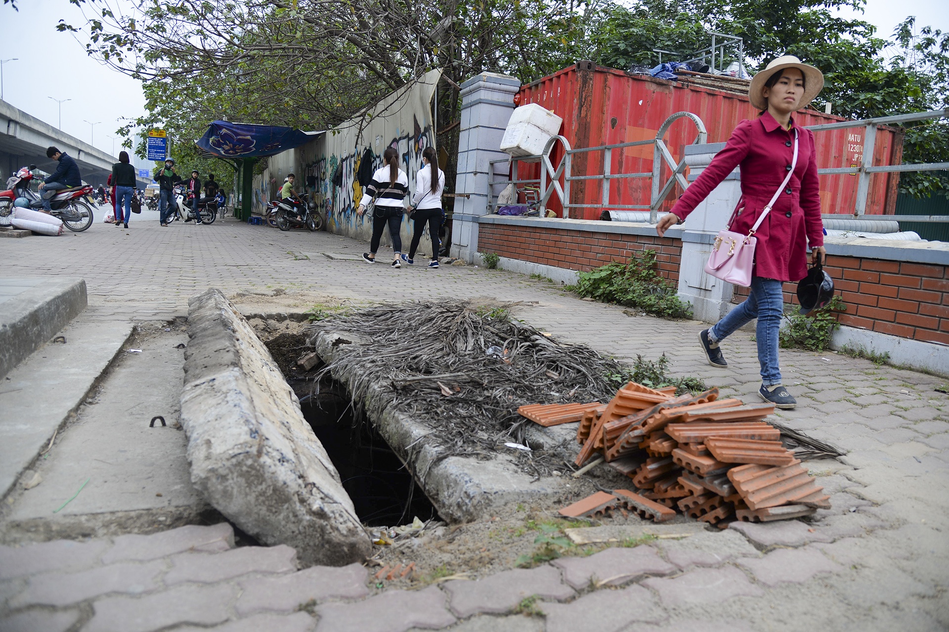 ho tu than tren via he rinh rap nguoi di bo anh 2