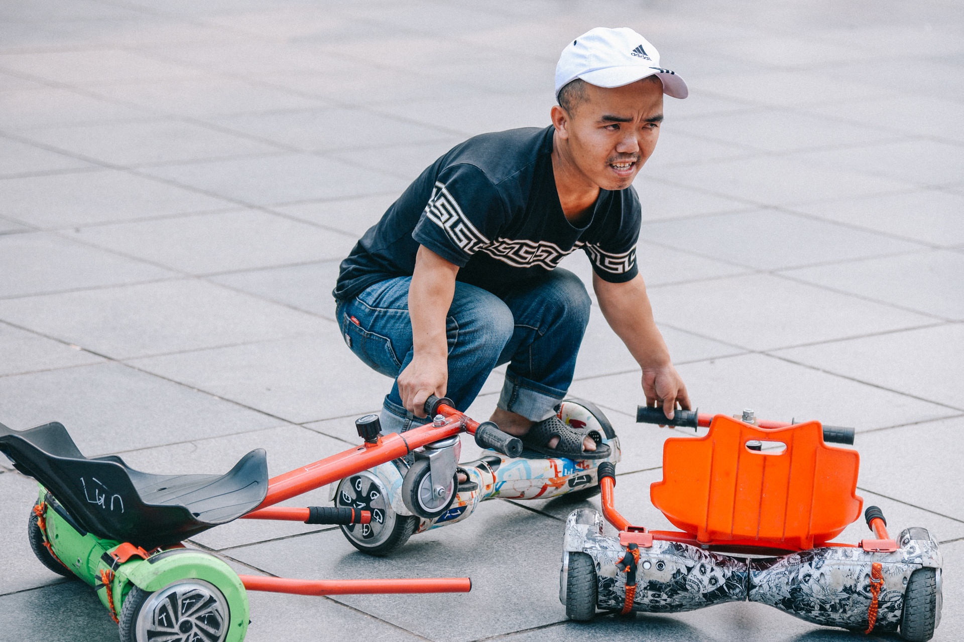 muu sinh tren pho di bo anh 2