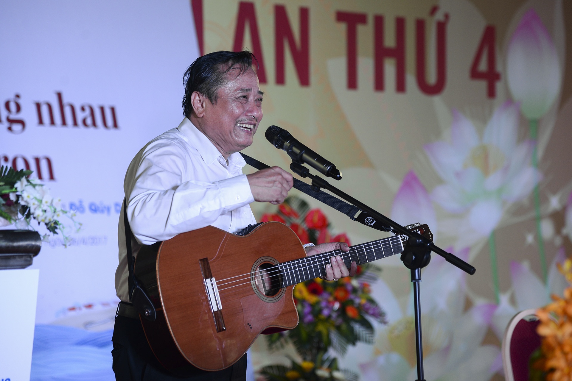 Do Quy Doan va tap tho anh 8