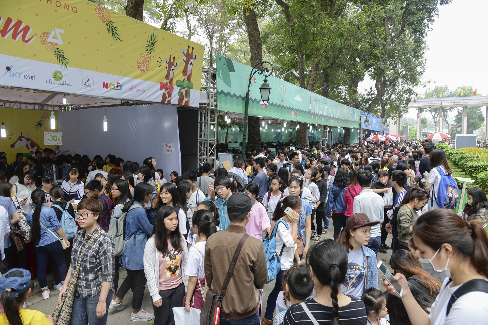 Ngay sach  Viet Nam lan thu 4 anh 8