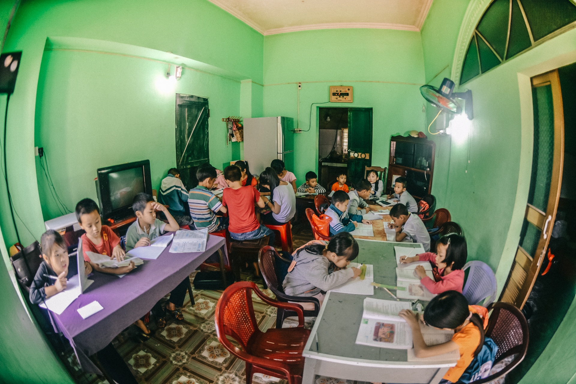 co giao xuong thuy tinh day hoc mien phi anh 6