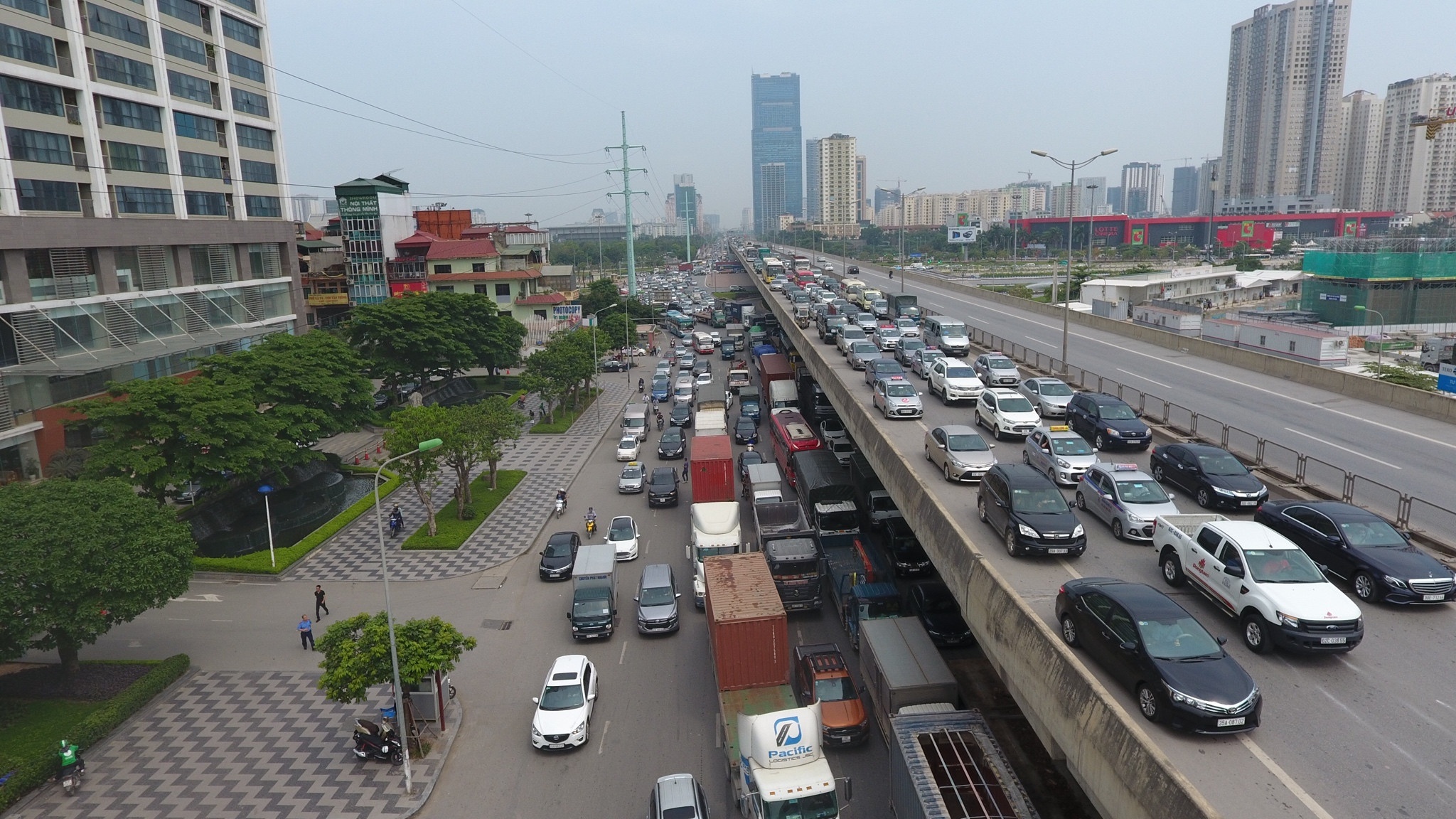 Un tac trong ngay nghi le anh 11