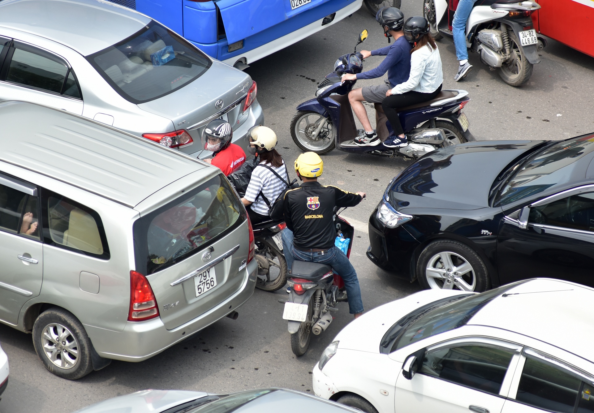 Un tac trong ngay nghi le anh 6