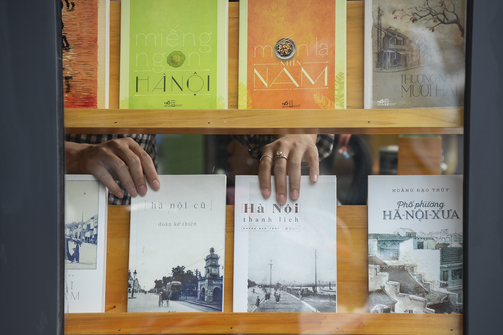 pho sach truoc ngay khai truong anh 16